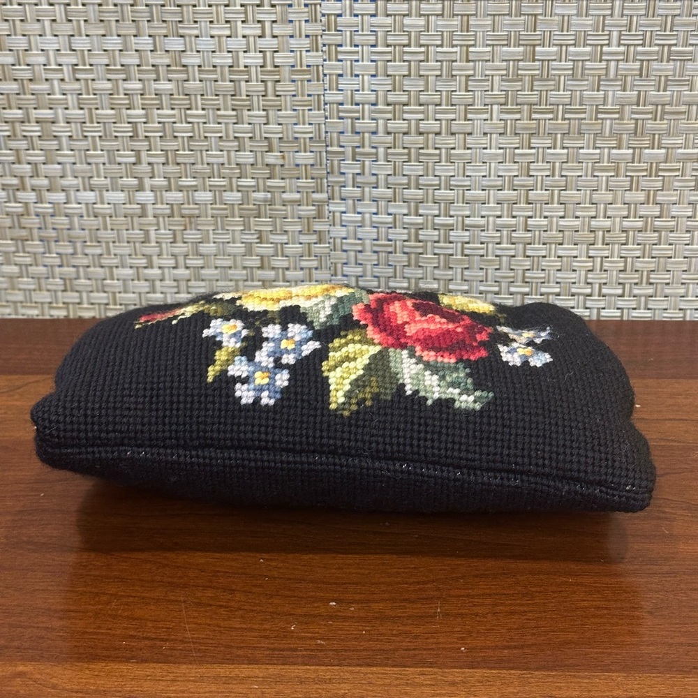 🌟HP🌟VTG 1960s Handmade Bright Floral & Navy Needlepoint Tapestry Handbag - Picture 13 of 14